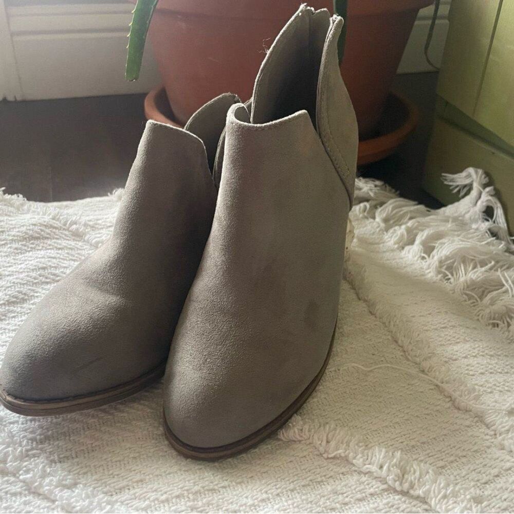 Journee 5.5 Sleek Gray Ankle Boots with V-Cut Design